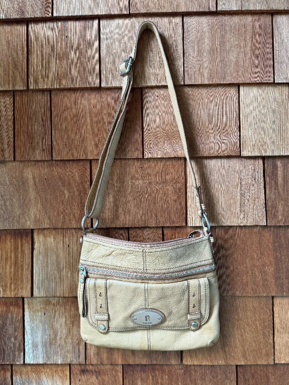 Fossil Light Tan Leather Shoulder Bag Top Zip Maddox 1 inch Adjustable Strap